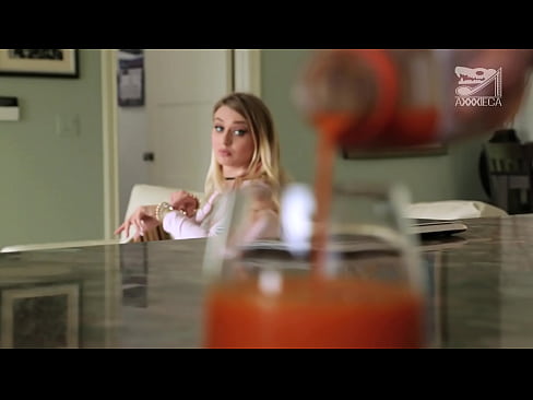 ❤️ Rapariga boazona com mamas grandes e ratas apertadas fica com piça de perdedor, mas muito dura ️ Sexo de qualidade em pt.centr-klassiki.ru ❌❤